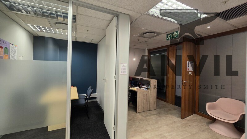 5 Saint Georges Mall - 2nd Floor Suite property image 40