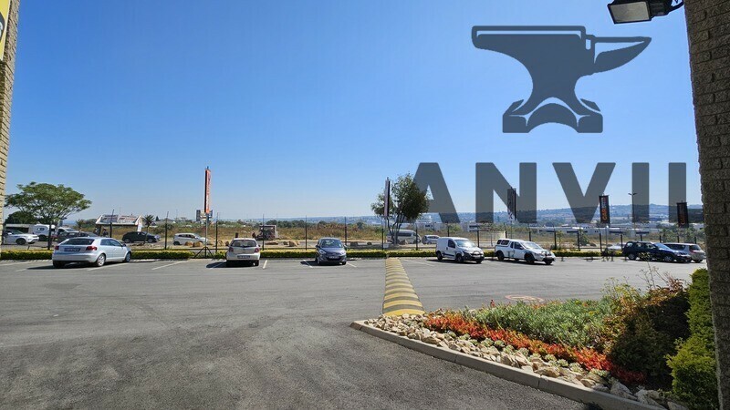 491 James Crescent - Unit 2 property image 18