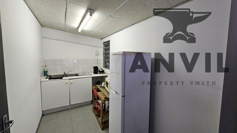 491 James Crescent - Unit 2 property image 12