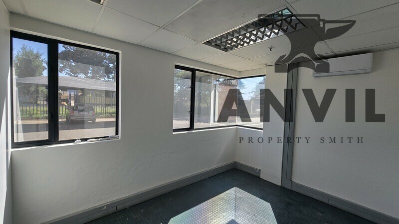 Maple Park Industrial Warehouse - Unit 4 property image 8