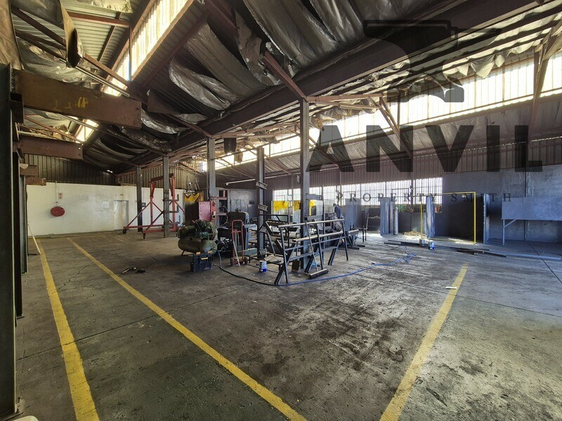 215 Bosworth Street - Ground Floor Unit 4 @ 600sqm warehouse unit to let in Alrode south with yard space property image 2