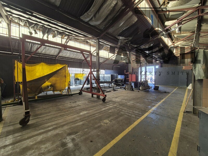215 Bosworth Street - Ground Floor Unit 4 @ 600sqm warehouse unit to let in Alrode south with yard space property image 4