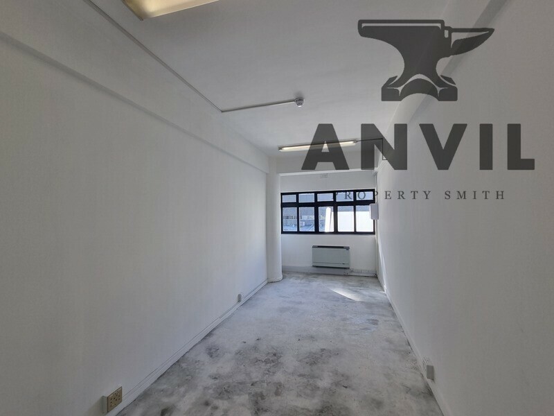 33 Bree & 30 Waterkant, Cape Town - 4th Floor Unit property image 2