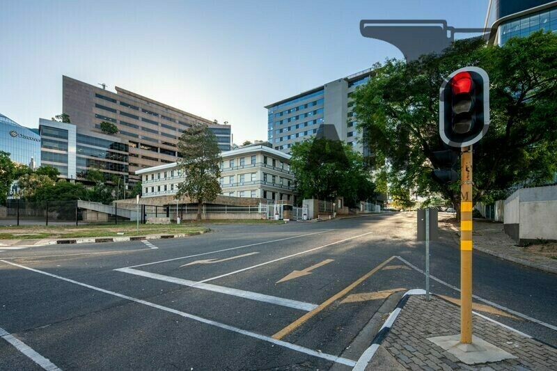 4 Pybus Road - 4 Pybus Standalone Building property image 2