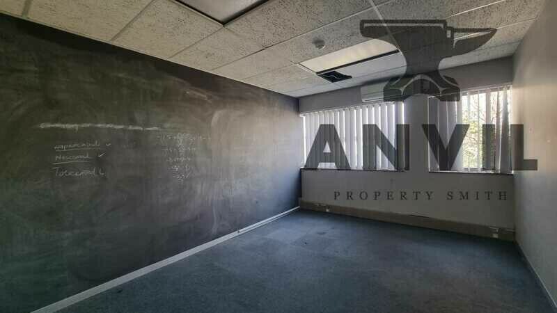295 Kent Avenue - Entire Building property image 4