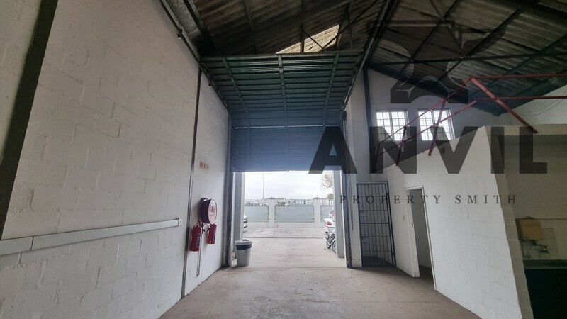 Ruco Business Park, Airport Industria 1 - Unit 10 property image 25