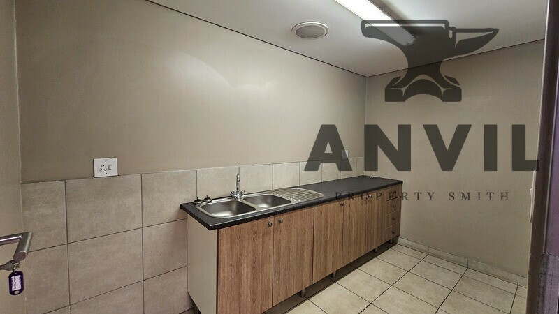 Twenty One Industrial Estate, Warehouse 4 - Unit A property image 5