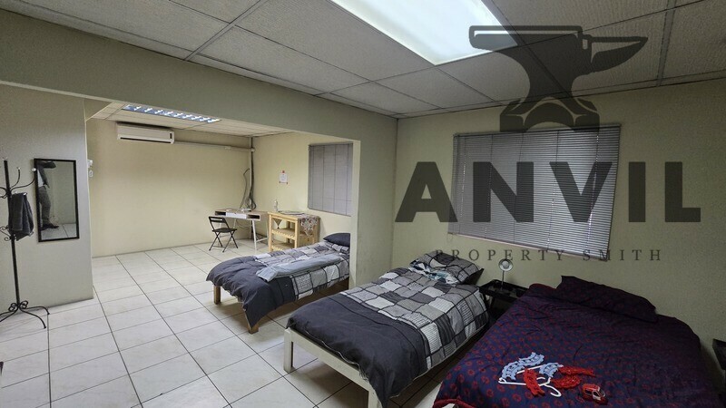 Freight City, Jet Park - Unit 6 property image 14