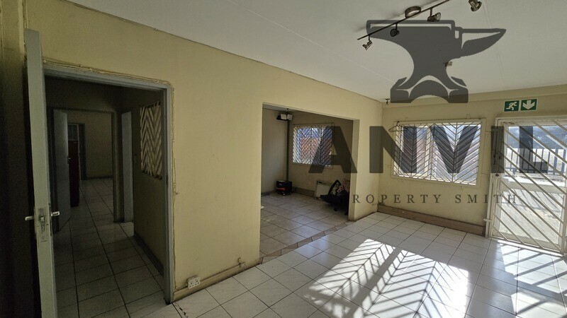 Freight City, Jet Park - Unit 6 property image 17