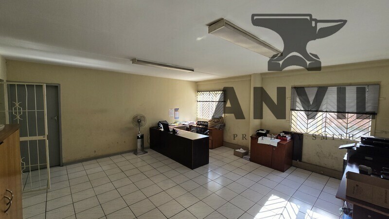 Freight City, Jet Park - Unit 6 property image 18