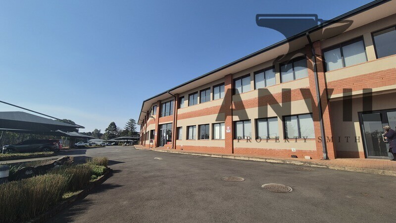 8 Pin Oak Avenue - Top Floor property image 2