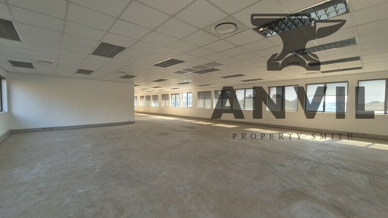 8 Pin Oak Avenue - Top Floor property image 5