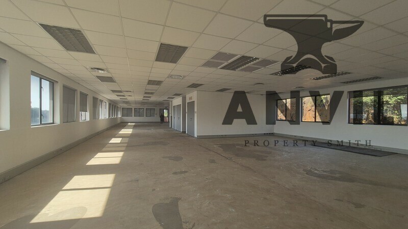 8 Pin Oak Avenue - Top Floor property image 8