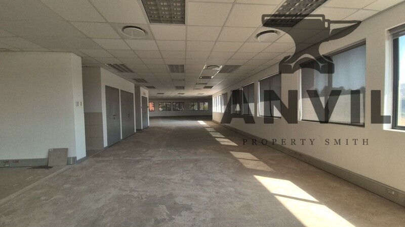 8 Pin Oak Avenue - Top Floor property image 23