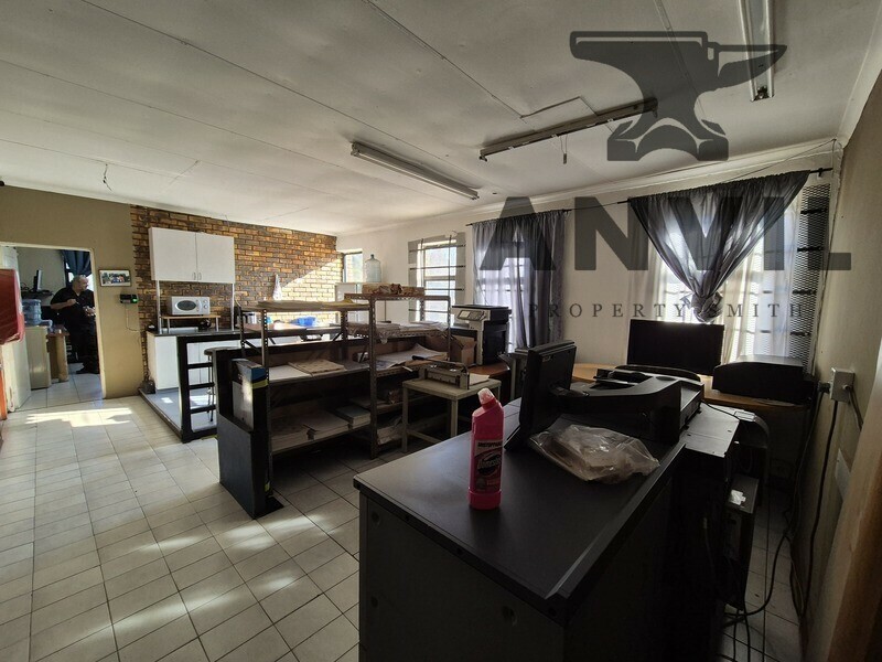 16 Delfos Street, Alrode South, Alberton - Entire Building - 940sqm property image 11