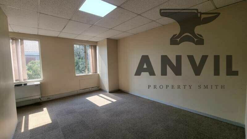 Polifin House, Ferndale, Randburg  - 2nd Floor Office - left property image 6