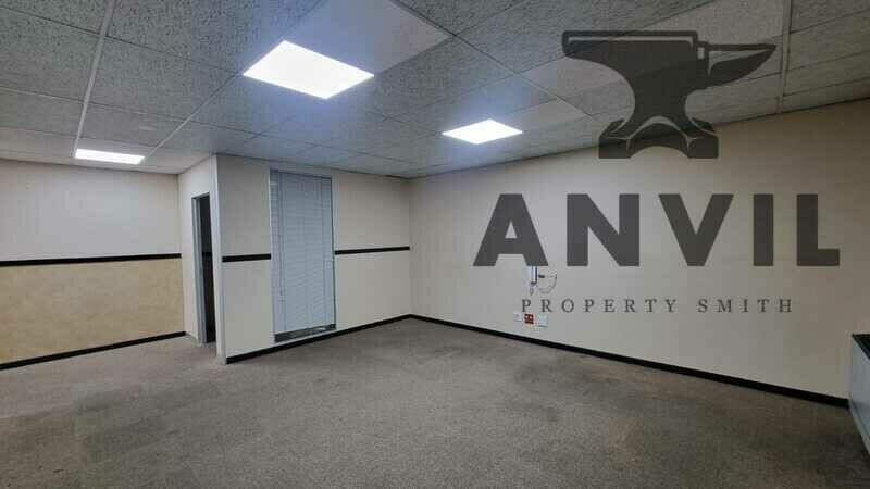 Polifin House, Ferndale, Randburg  - 2nd Floor Office - left property image 3