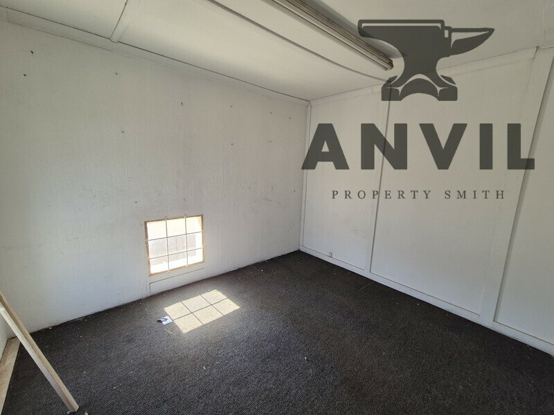 16 Weyers Rd, Alrode South, Alberton - 125sqm mini warehouse available inAlrode   property image 6