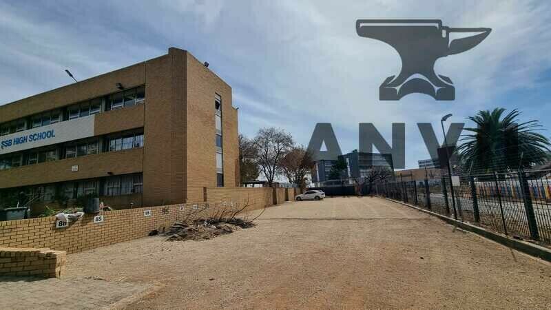 CNR Noreen and Hilltop  - whole building - To Let  property image 22