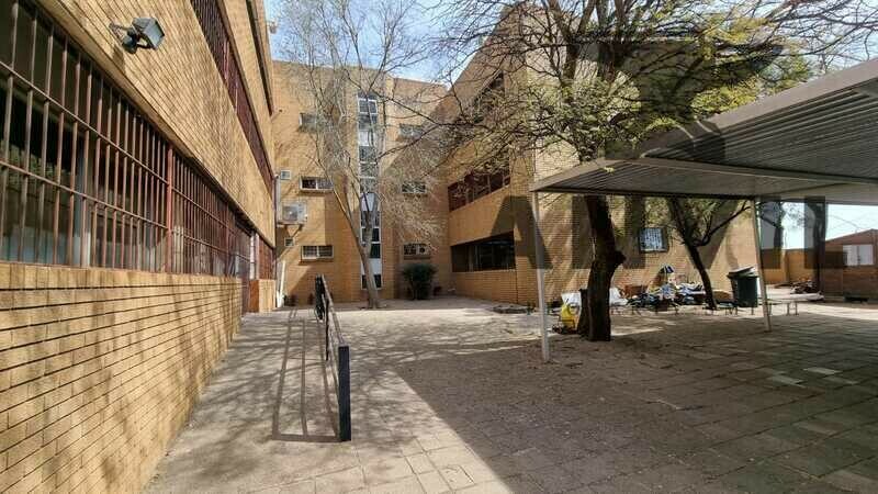 CNR Noreen and Hilltop  - whole building - To Let  property image 16