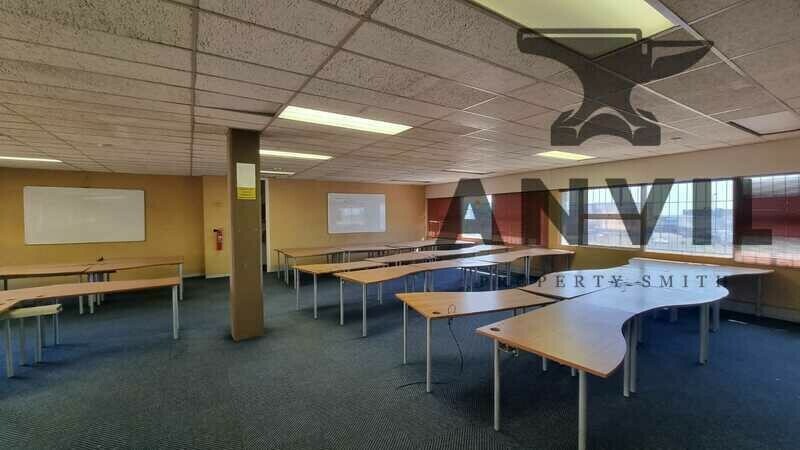 CNR Noreen and Hilltop  - whole building - To Let  property image 4