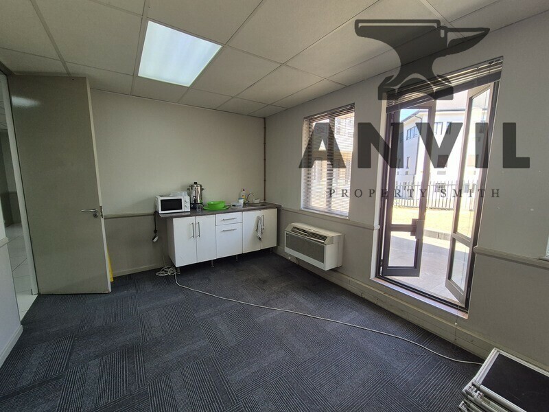 10 Kingfisher Drive, Meyersdal, Alberton - 170sqm office available in the kingfisher office park  property image 4