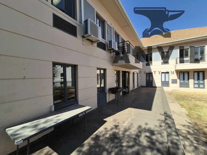 10 Kingfisher Drive, Meyersdal, Alberton - 170sqm office available in the kingfisher office park  property image 2