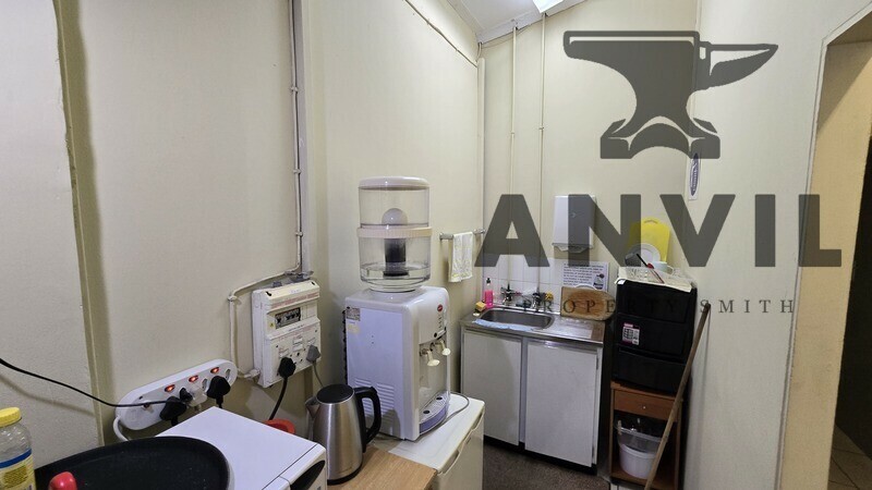 Freight City, Jet Park - Unit 7A property image 19