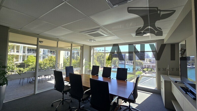 7 West Quay, Waterfront - 1st Floor Suite Foyer A property image 9