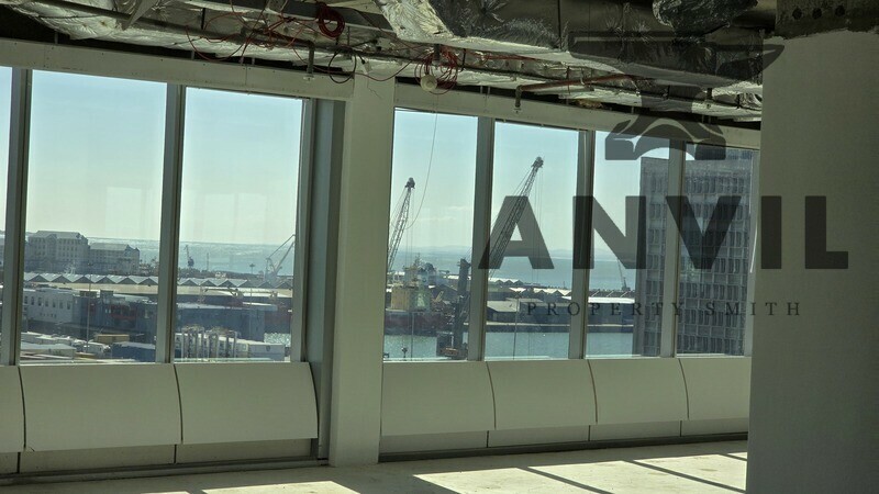 Convention Tower, Corner Heerengracht and Walter Sisulu Aveune - 12th Floor Suite property image 10