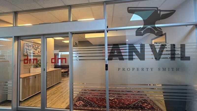 Convention Tower, Corner Heerengracht and Walter Sisulu Aveune - 8th Floor Ex Dm Attorneys property image 2