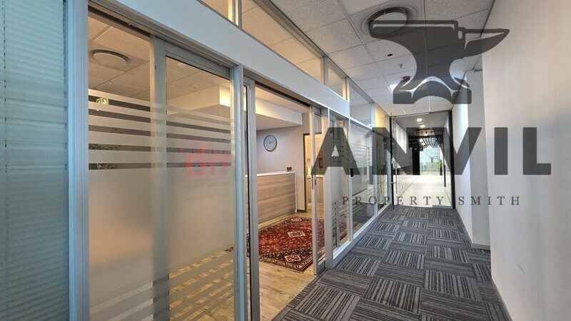 Convention Tower, Corner Heerengracht and Walter Sisulu Aveune - 8th Floor Ex Dm Attorneys property image 4