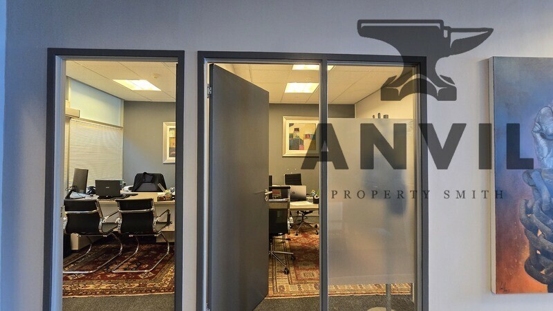 Convention Tower, Corner Heerengracht and Walter Sisulu Aveune - 8th Floor Ex Dm Attorneys property image 8