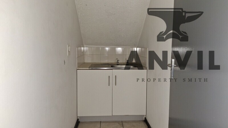 64 Raebor Road, Benrose, Johannesburg  - Ben 40 - Unit 1B property image 16