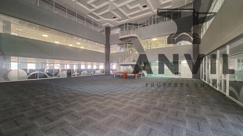 100 MAIN - Corporate Office Space Available TO LET in Marshalltown property image 3