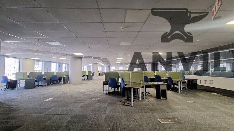 100 MAIN - Corporate Office Space Available TO LET in Marshalltown property image 15