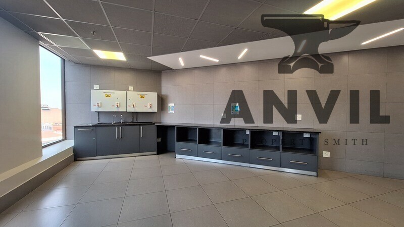 100 MAIN - Corporate Office Space Available TO LET in Marshalltown property image 36