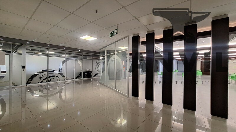 100 MAIN - Corporate Office Space Available TO LET in Marshalltown property image 39