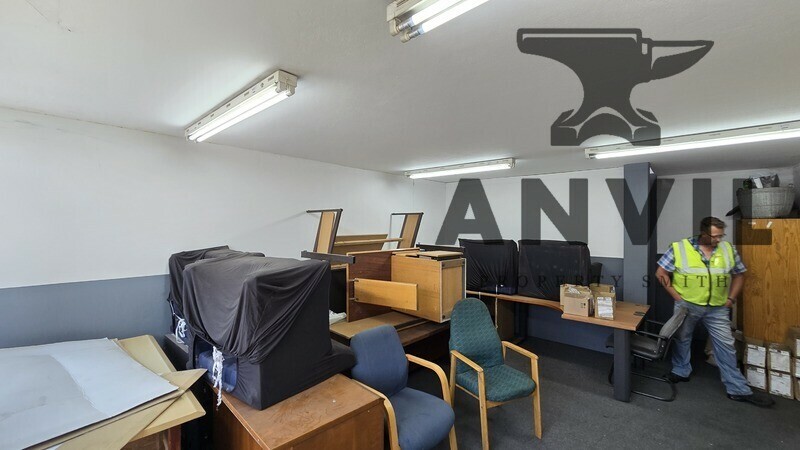 Industrial Village, Jet Park - Unit 14 property image 4