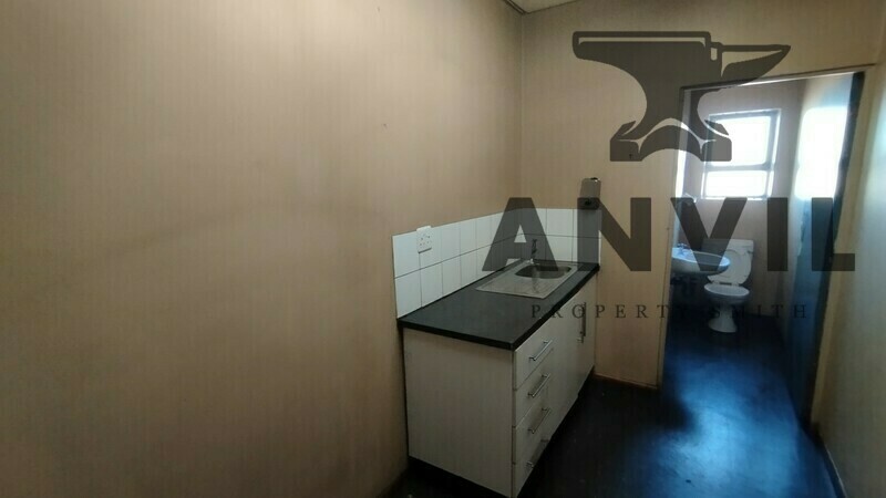 Paterson Industrial Park, 26 Paterson Road, North End - Unit 3.1 property image 10