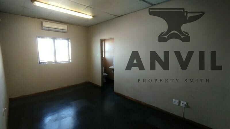 Paterson Industrial Park, 26 Paterson Road, North End - Unit 3.1 property image 4