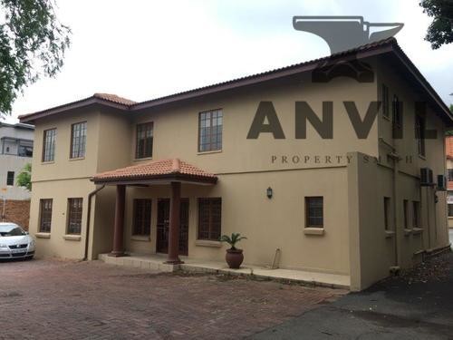 129 Corlette Drive, Waverly - Freestanding House with Storeroom property image 3