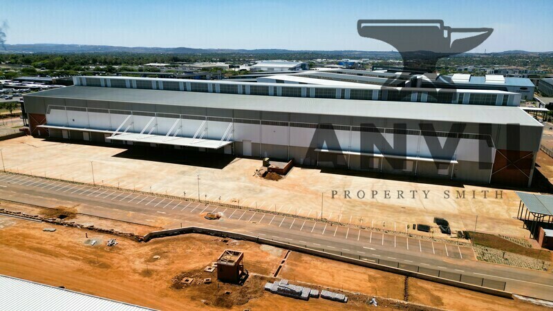 Louwlardia Business Park, Louwlardia, Centurion - 19646 sqm warehouse to rent in Louwlardia Business Park property image 2