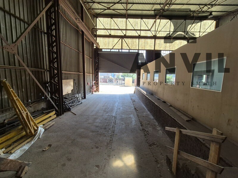 8 Jurie Street, Alrode - 4300sqm warehouse available in Alrode  property image 11