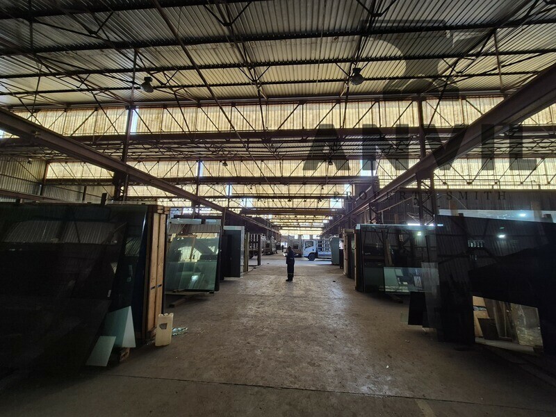 8 Jurie Street, Alrode - 4300sqm warehouse available in Alrode  property image 10