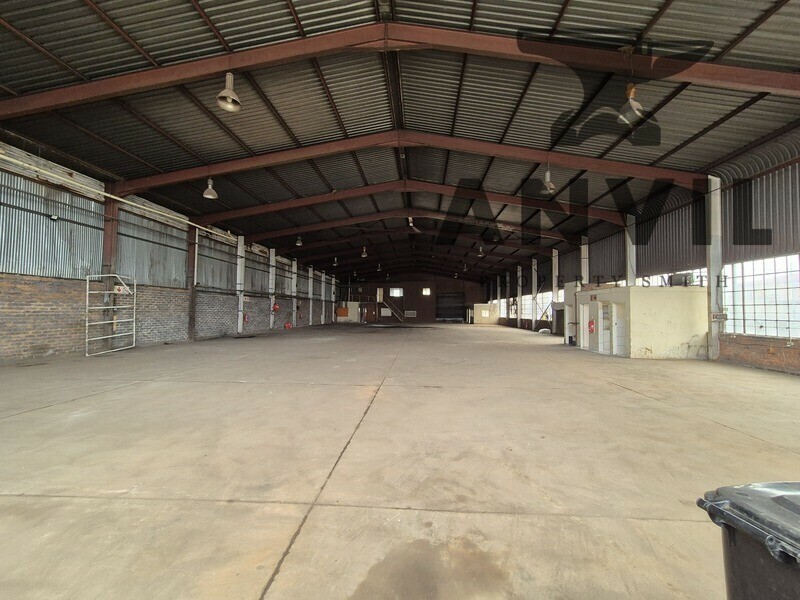 1500sqm warehouse available in Alrode 