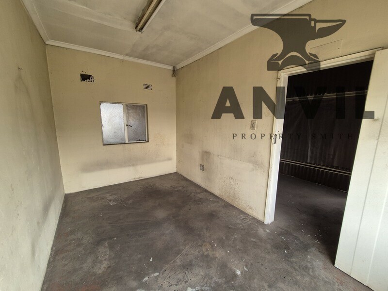 18 Basalt Street, Alrode, Alberton - 1500sqm warehouse available in Alrode  property image 15