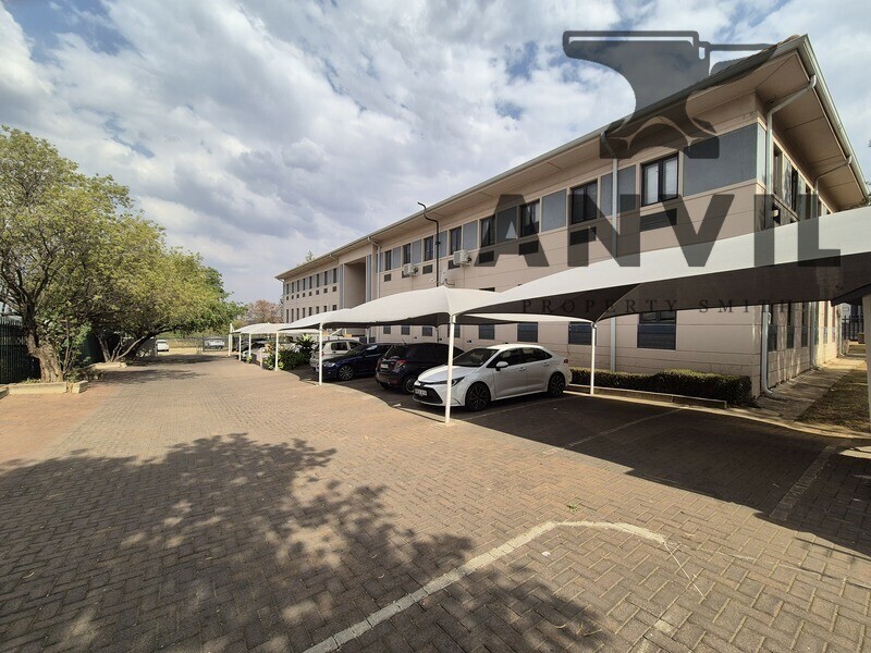 10 Kingfisher Drive, Meyersdal, Alberton - 264sqm unit in Kingfisher office park  property image 3