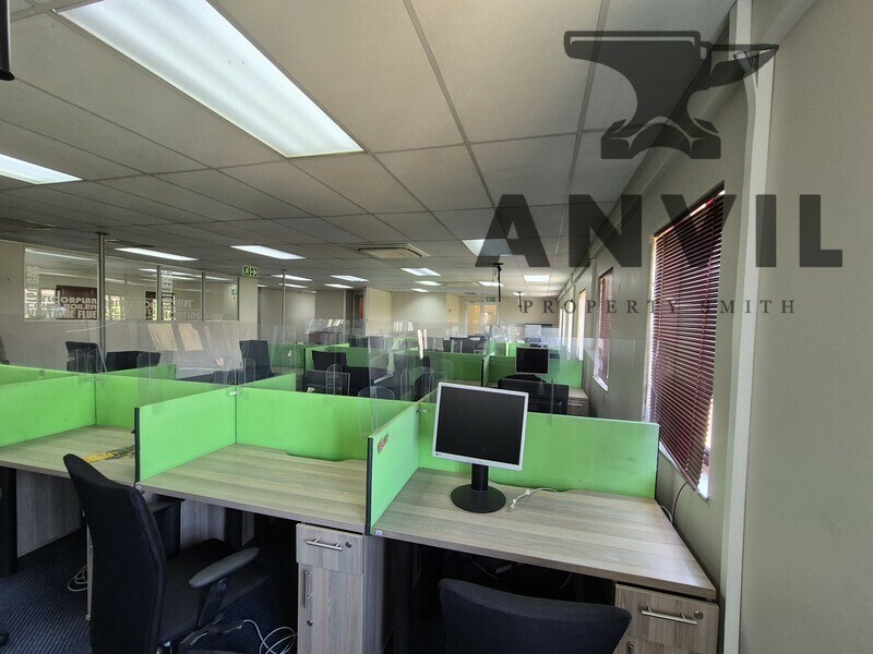 10 Kingfisher Drive, Meyersdal, Alberton - 264sqm unit in Kingfisher office park  property image 4