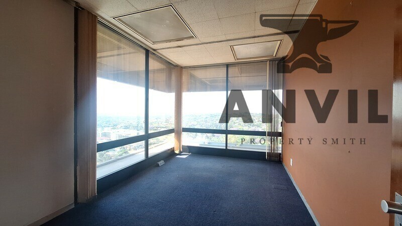 Metal Box - 15th Floor U1502 property image 8